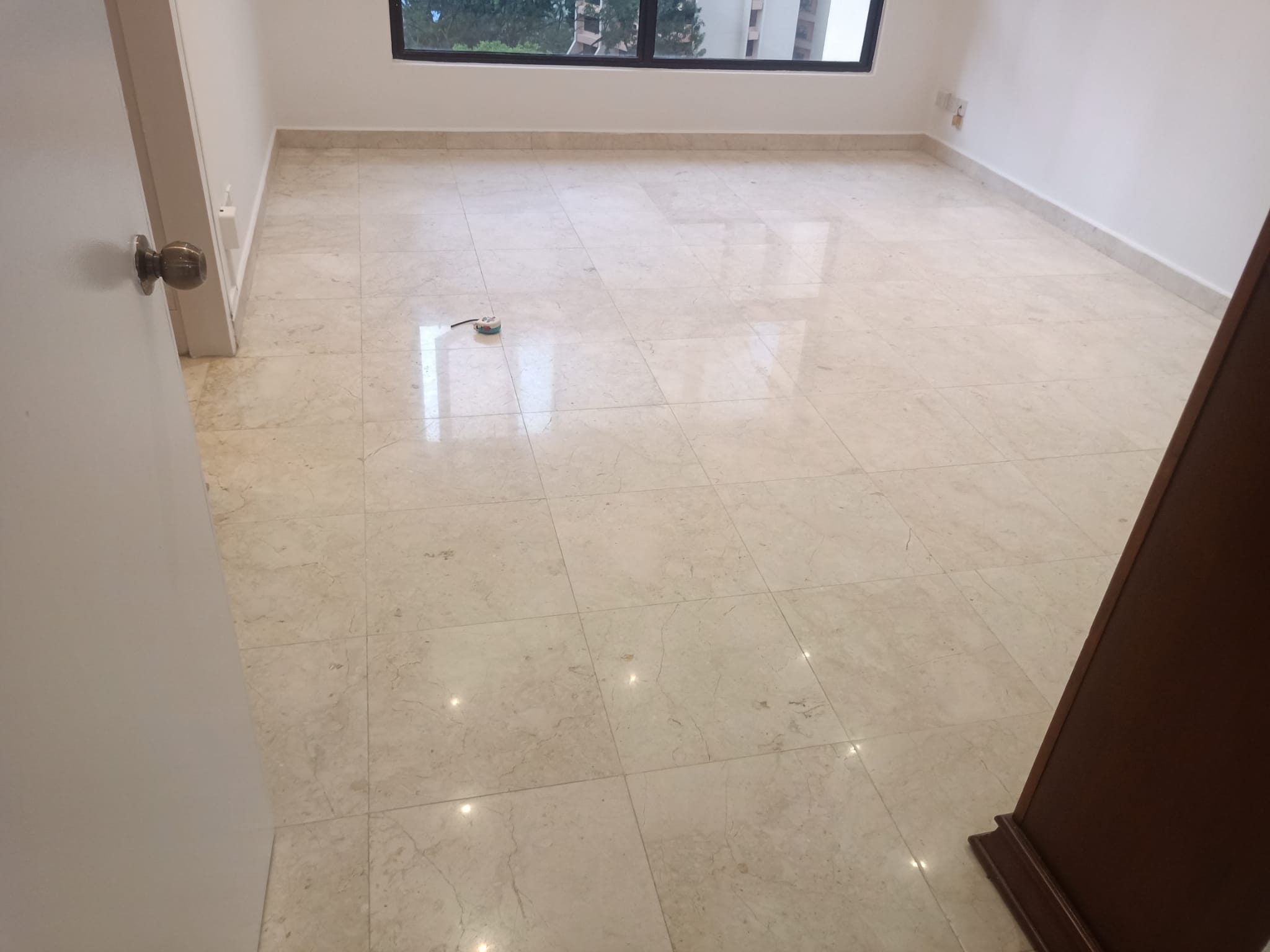 Cream marble polish, condo bedroom